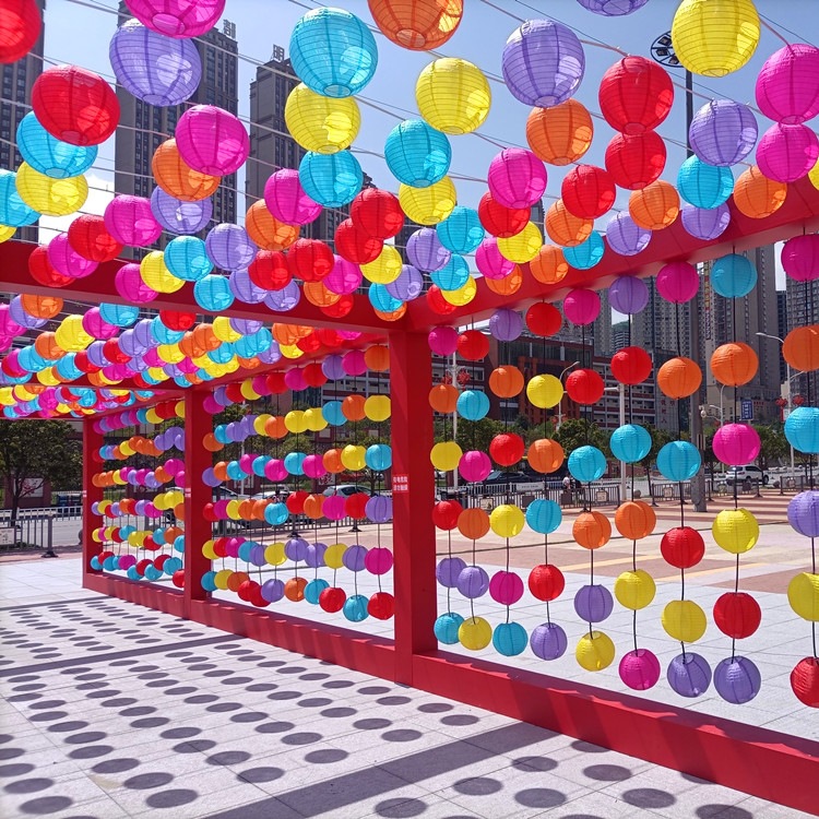 Picture of Outdoor Waterproof Colorful Silk Lanterns Rainproof and Sunproof Mid-Autumn Festival Decorative Lanterns Folding Sun Protection Lanterns Wholesale