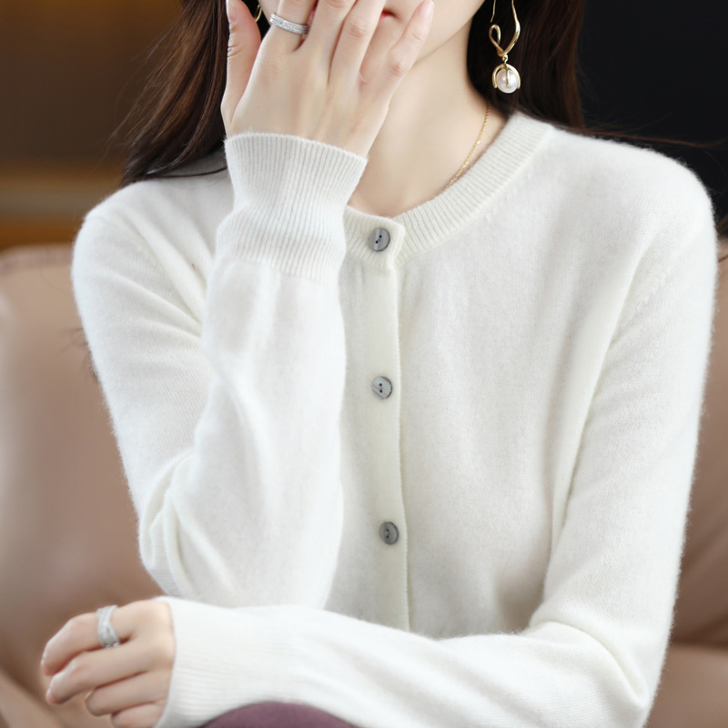 Picture of 2025 new knitted cardigan early spring crew neck sweater women's long sleeve solid color Joker coat women's clothing a generation of hair