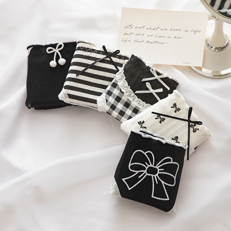 Picture of Japanese Lolita Bow Print Cute Girl Underwear Women's Pure Cotton Crotch Hip Mid-Waist Student Briefs