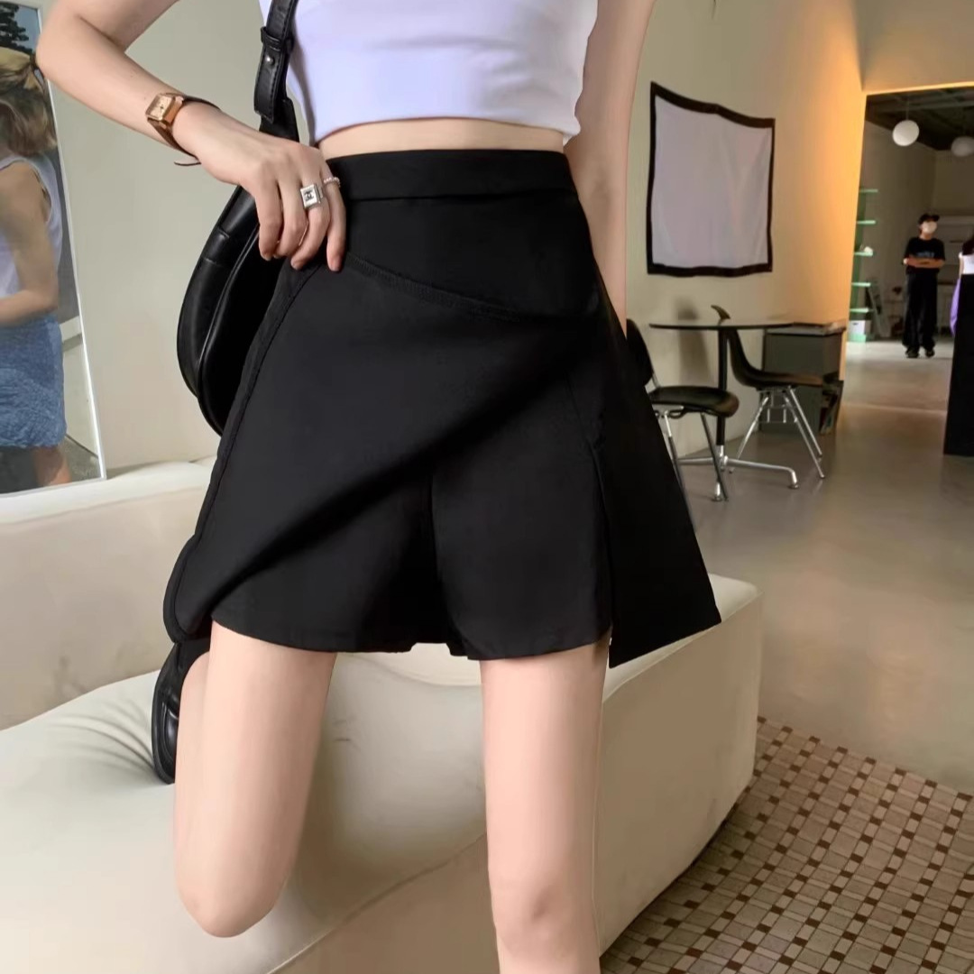 Picture of plus size Black Split Skirt Spring and Summer 2024 Chubby Sister High Waist Slimming Short Skirt Anti-glare A- line Skirt Pants for Women