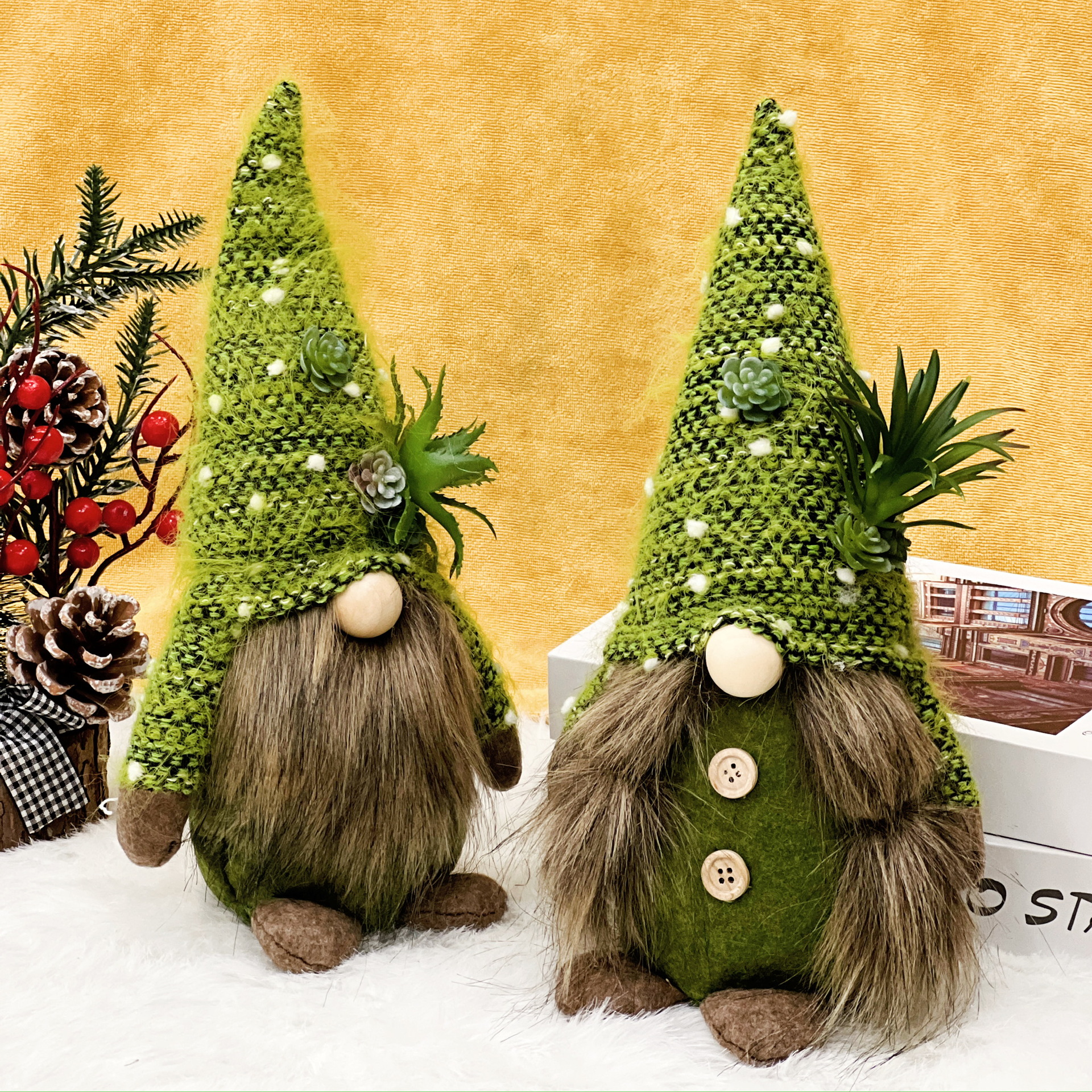 Christmas Decorative Knitted Fleshless Face Doll Ornaments Creative Green Plant Fleshy Midget Rudolph Doll Cross Border