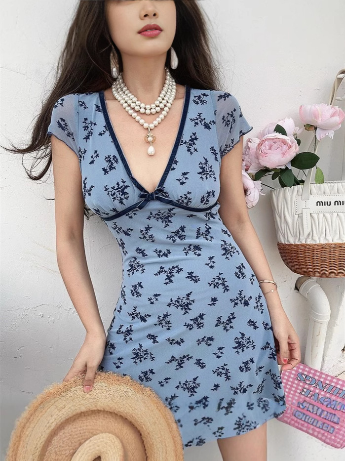 Spice Girls Vintage Sexy V-Neck Floral Short Sleeve Short dress Internet Popular Pure Slim-fit Tight Waist Slimming A- line Skirt
