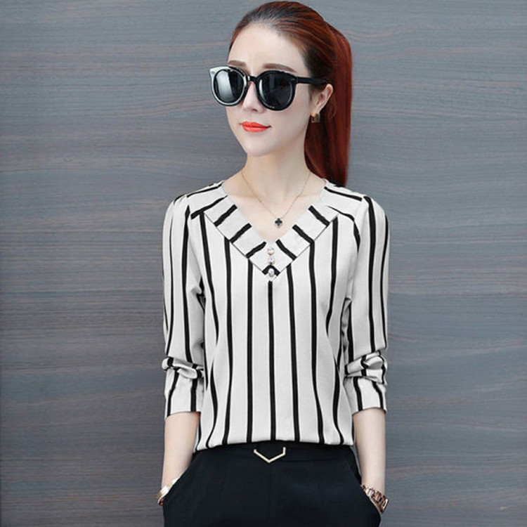 Picture of 2025 Spring and Autumn Korean Fashion New Striped Shirt Women's Loose Slim Bottoming Shirt Cross-Border Women's Top Summer