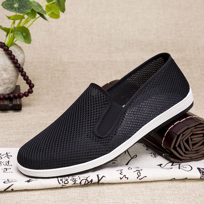Summer old Beijing new men's breathable soft casual wear-resistant soft bottom driving shoes one-piece delivery mesh shoes