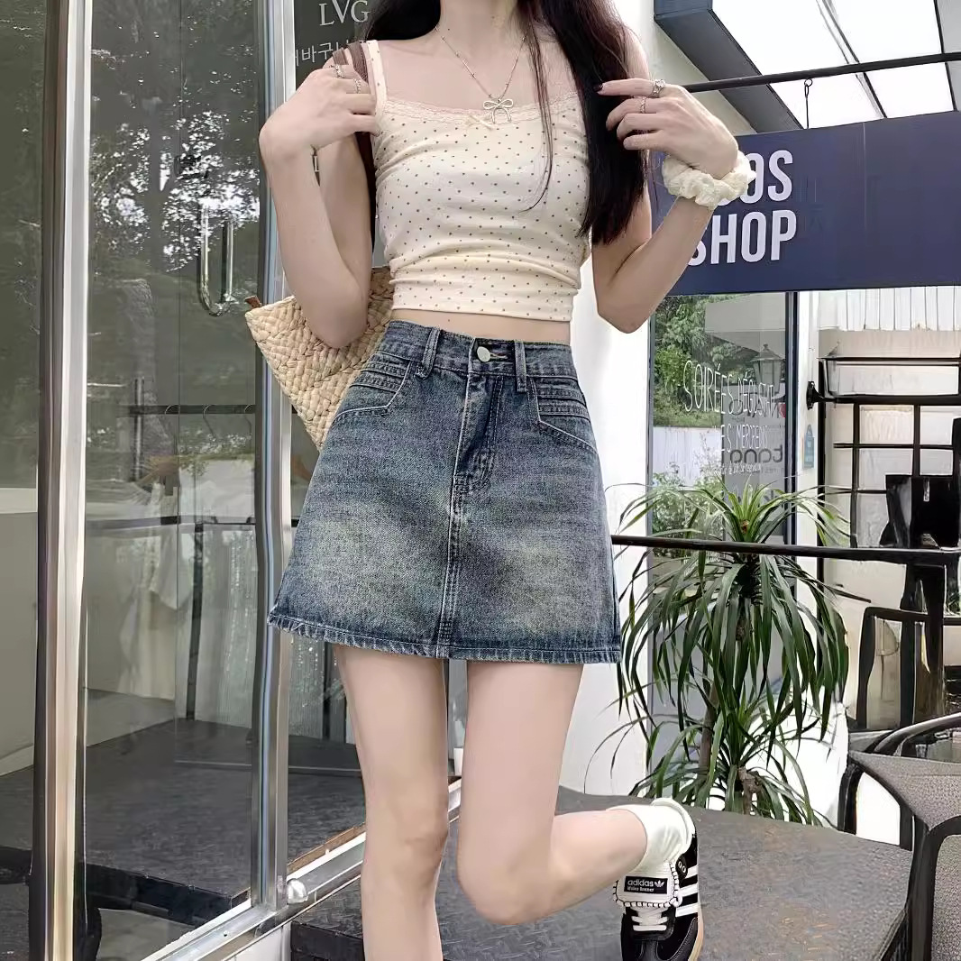 Vintage Spice Girl Old Denim Skirt Women's 2024 Summer New High Waist Slim Fit Slimming A- line Hip Skirt