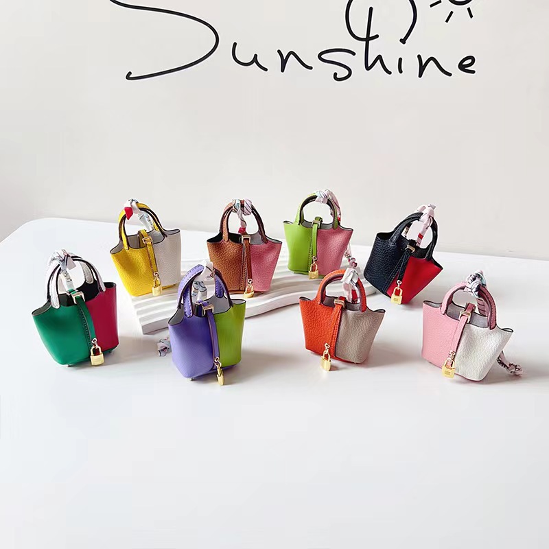 H Home Mini vegetable basket bag pendant high-grade leather car keychain earphone bag Creative Car pendant wholesale