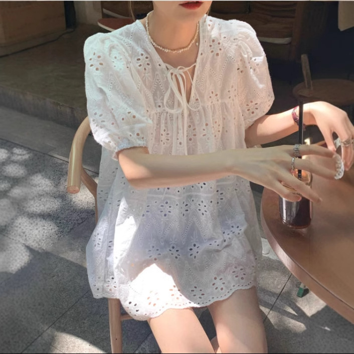 French White Design Sense Hollow Lace Top Women's Summer All-match Loose Short-sleeved Shirt Puff Sleeve Shirt