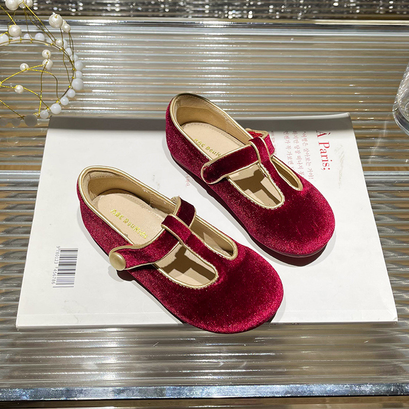 Girls' small leather shoes 2025 autumn new fashion show girls' flats Velcro children's velvet princess shoes
