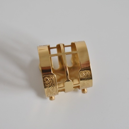 Manufacturer Wholesale Alto Saxophone Clarinet Bakelite Mouthpiece Carved Thickened Clip Musical Instrument Accessories Available in Stock