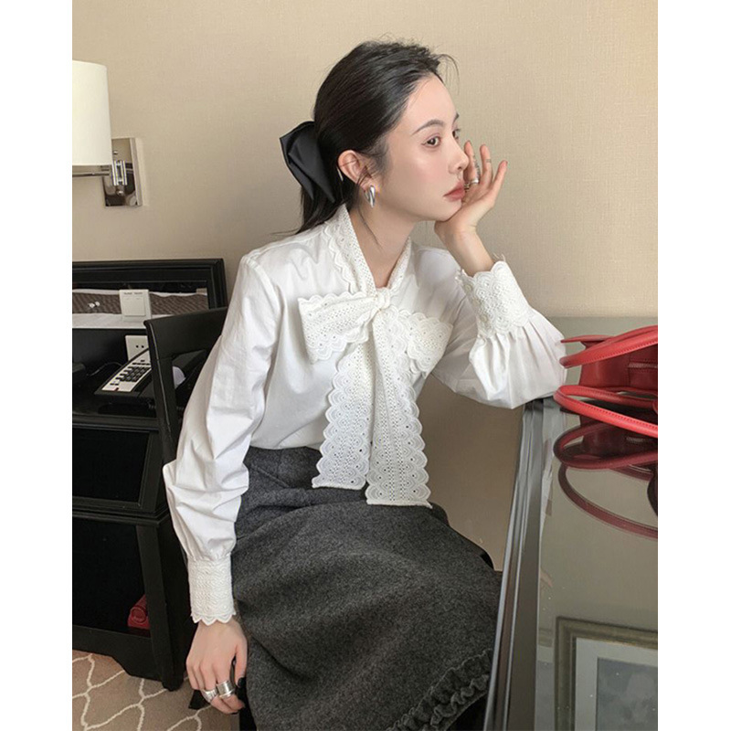 Spring and Autumn French White Lace Bow Shirt Women's Design Sense Niche Elegant Shirt Chic Top