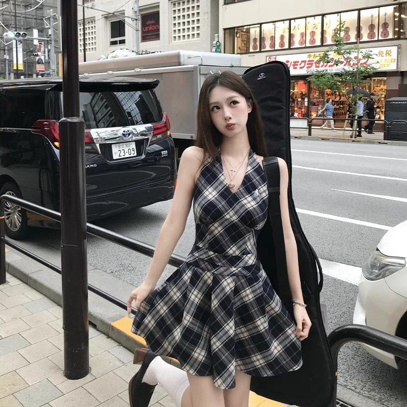 French Style V-neck Plaid dress Women's 2025 Summer New Elegant Slim-fit Short Skirt