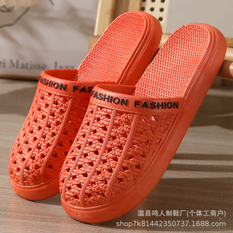 Women's new closed-toe slippers, summer breathable soft soles, non-slip holes, fashionable outerwear for students, home sandals