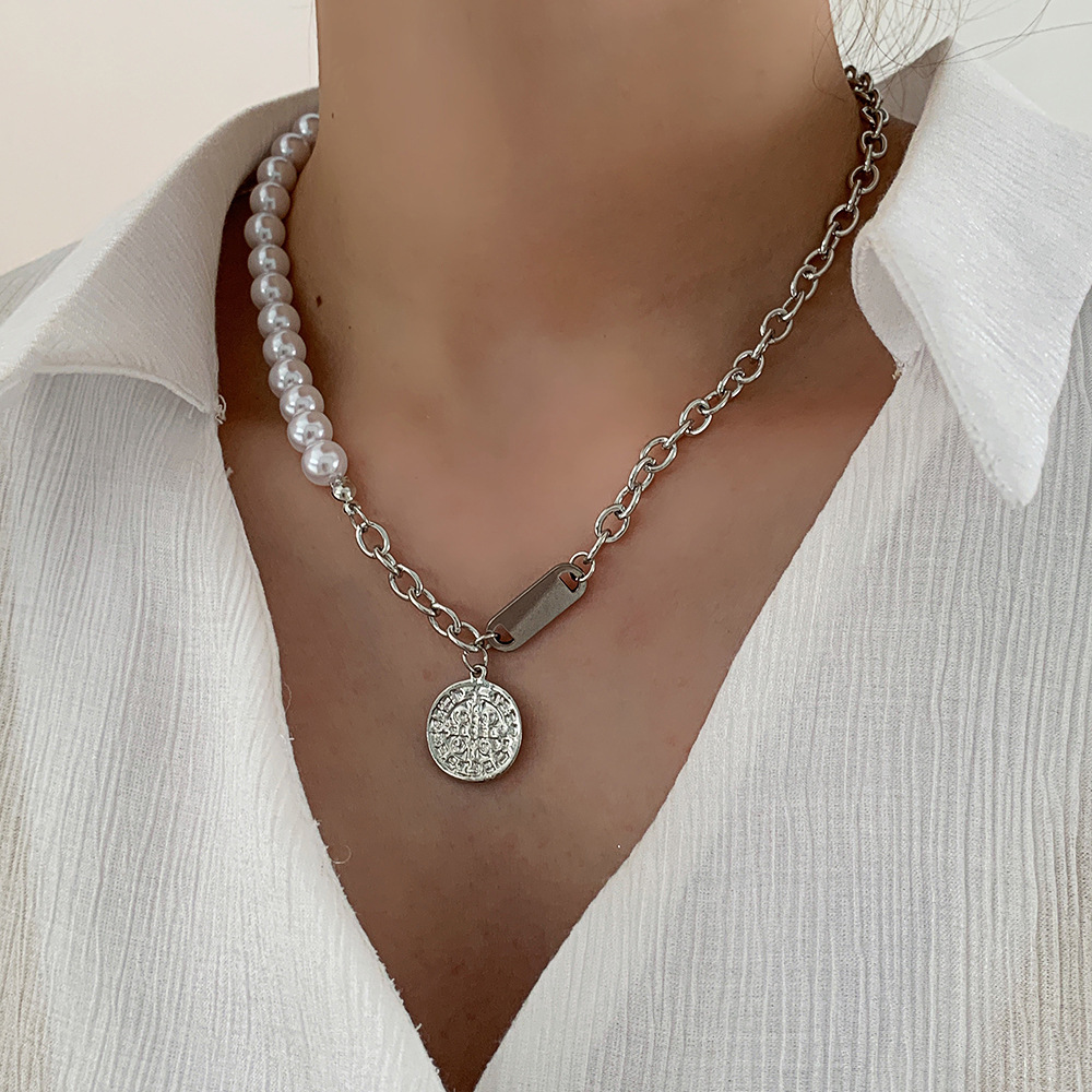 Picture of Korean ins Cold Wind Round Brand Necklace Female Niche Design Sense Internet Celebrity Hip Hop Trendy choke Collar Clavicle Chain