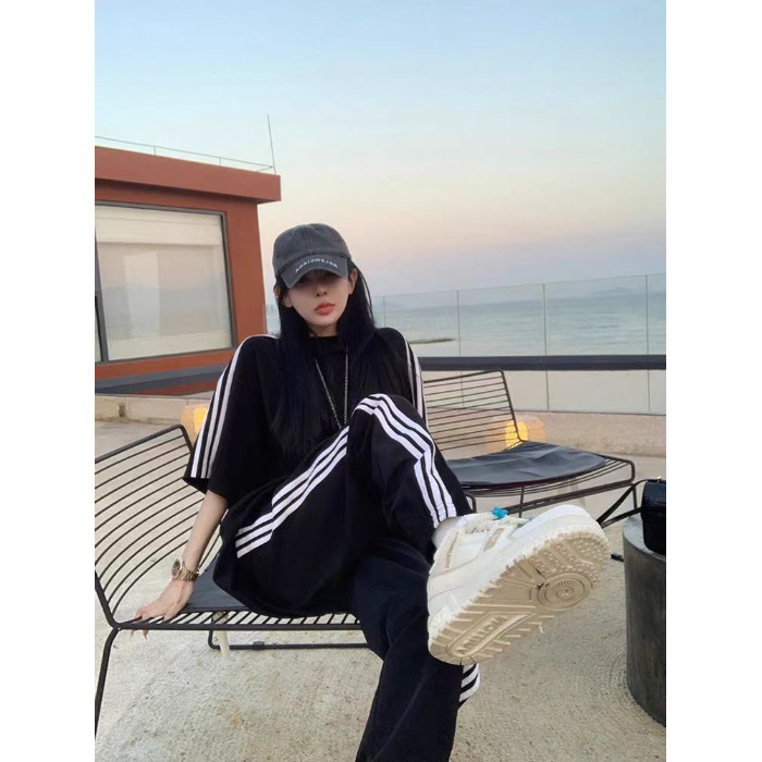 Picture of College-style Casual Sportswear suit Women's Summer Students Korean-style Loose plus size Short-sleeved Trousers Two-piece Set for Running