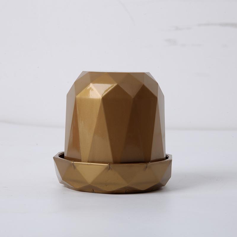 Picture of Factory spot plastic diamond color Cup new with base Dice Cup diamond surface swing Cup bar KTV Entertainment