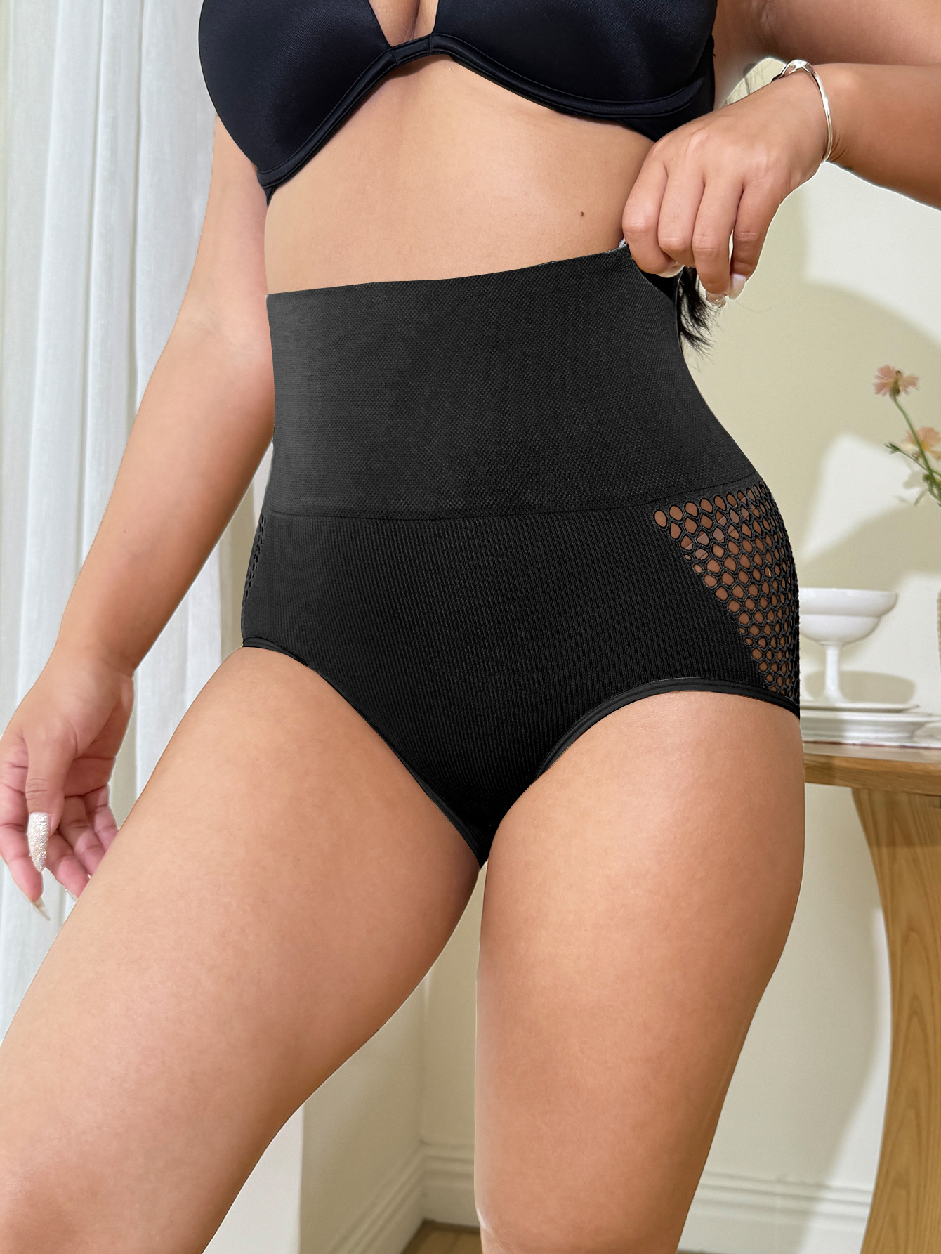 Picture of Cross-border Europe and the United States high waist belly hip pants breathable hole belly strong shaping hip hip hip postpartum waist
