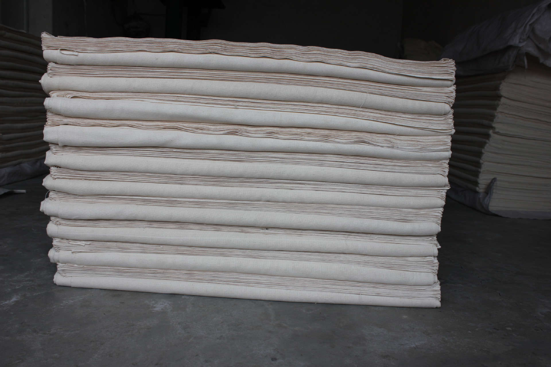 Picture of Zhifeng textile factory supply wide 3.9 feet cotton bean bag cloth kitchen cage cloth machine thousands of cloth