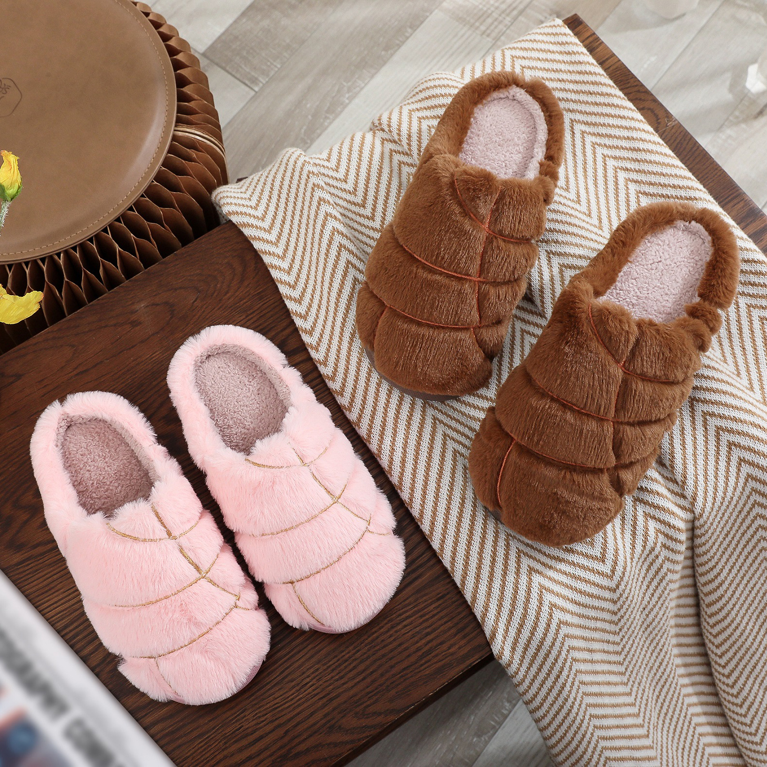 Cross-border Christmas Cute Bread CONCHA Cotton Slippers Women's Indoor Non-slip Autumn and Winter Warm Fluffy Shoes in stock