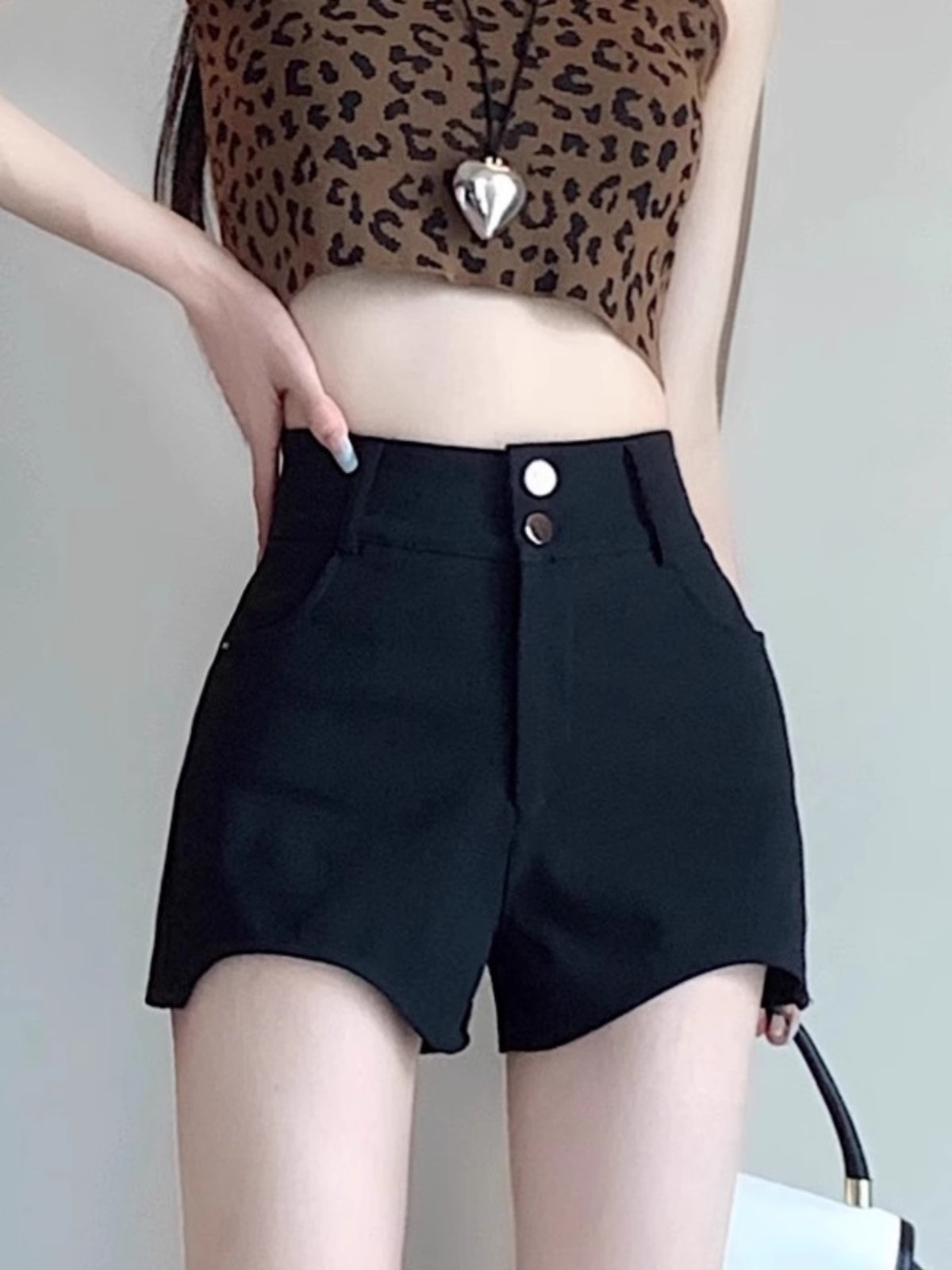 Picture of 2024 Spring Irregular Shorts Women's New Outer Wear High Waist Slim-fit Elegant Slim-fit Black Korean Fashion Hot Pants