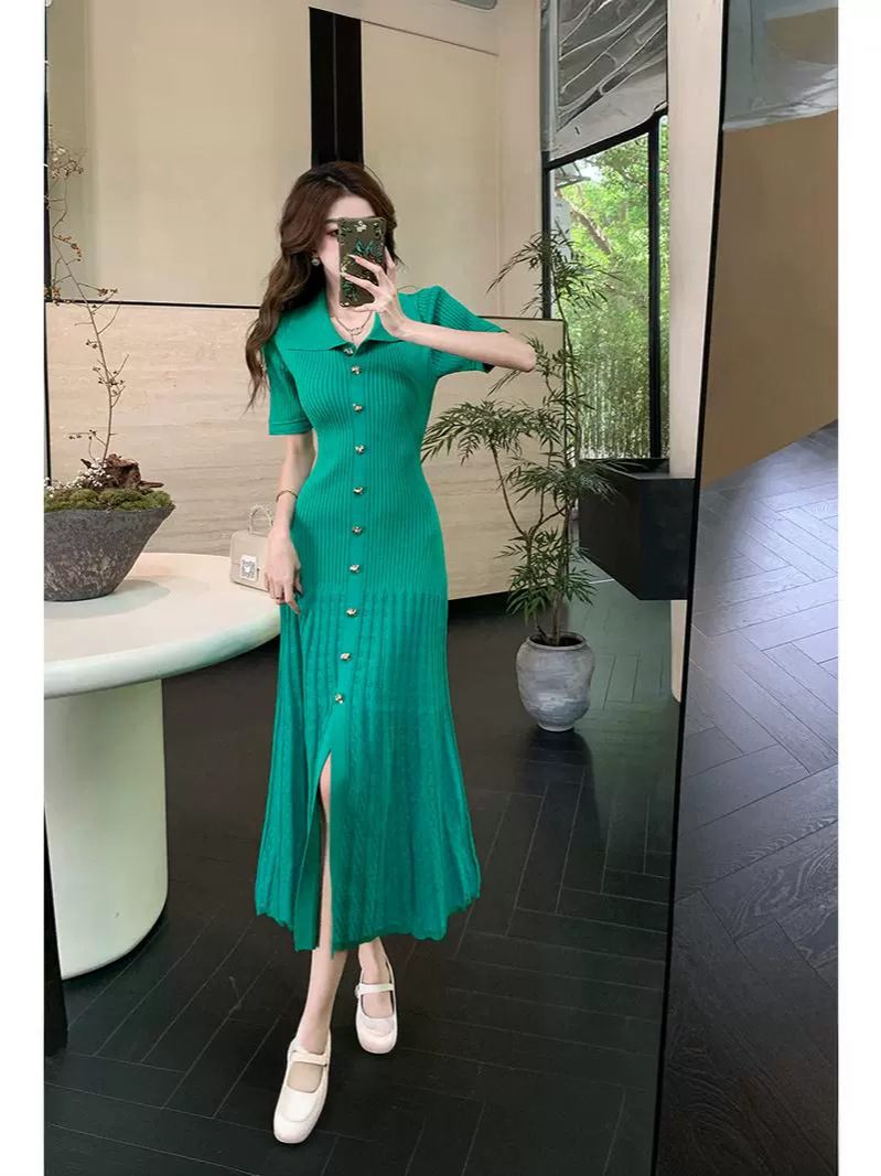 Cross-border Dopamine Green Knitted Midi Dress French Retro Elegant Elegant Tight Waist Slimming dress Summer