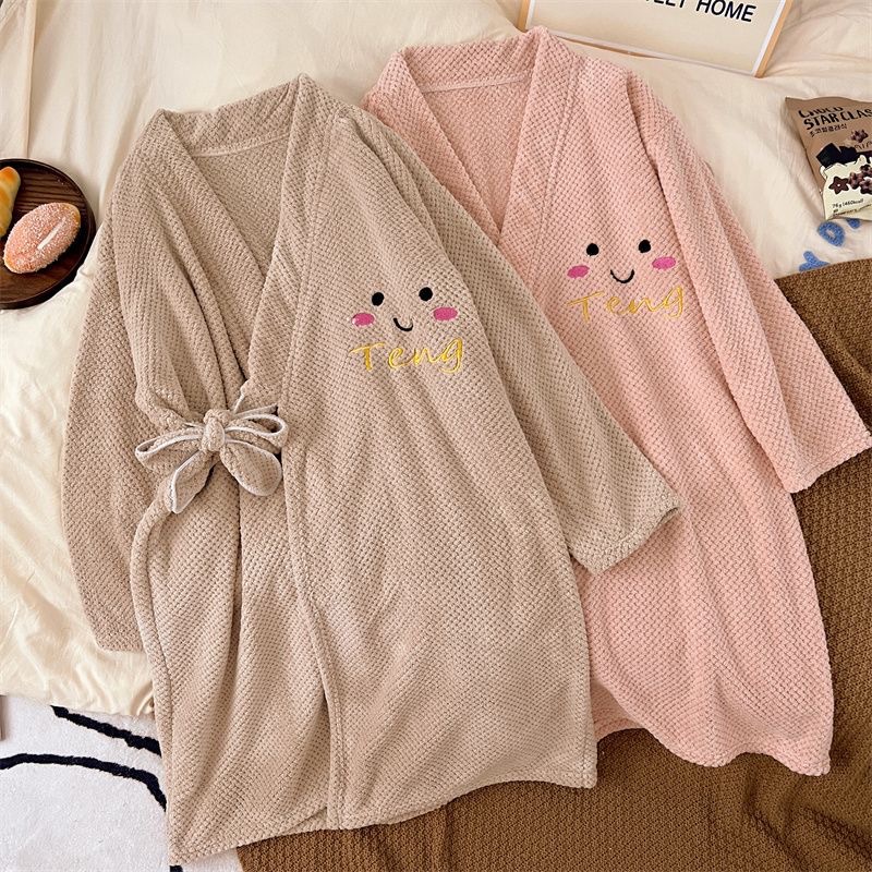 Picture of New wearable bath skirt bathrobe thickened absorbent pineapple Plaid coral velvet home hotel smiley face long sleeve thickened plus size