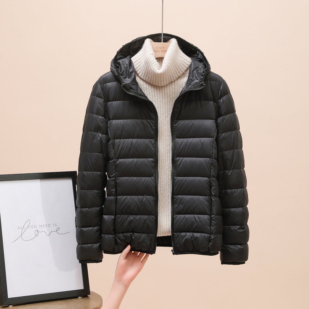 Picture of European Down Jacket Women's 2025 New Short Lightweight Thickened Warm Slim Korean Style White Duck Down Fashion Jacket