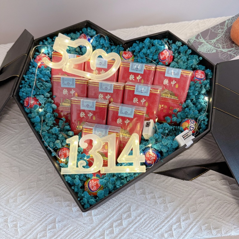 Valentine's Day Gift Box, Gypsophila, Heart Flower Box, Romantic Surprise for Friends, Boyfriend and Husband, DIY Handmade