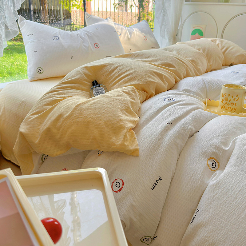Picture of Class A Maternal and Infant Grade Fresh Small Zhu Cotton Four-piece Set Washed Cotton Bed Sheet Quilt Cover Three-piece Set for Student Dormitory