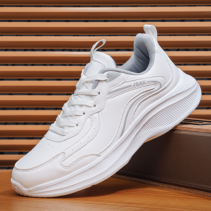 Cross-border Men's Shoes Ultra Light 50 Plus Size New Non-slip Leather Top Breathable Running Training Shoes All-match Casual sneaker