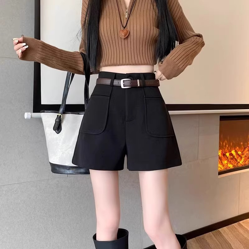 Black Woolen Shorts Women's 2024 Autumn and Winter New High Waist Fashion Casual plus size Loose Spice Girls Wide Leg Shorts