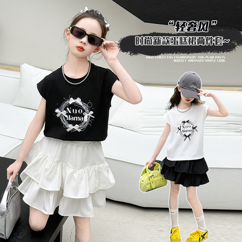Girls Short-Sleeved T-Shirt 2025 Summer Kidsren's New Kidsren's Clothing Tops Printed Girls Suit Cake Skirt Big Kidsren's t