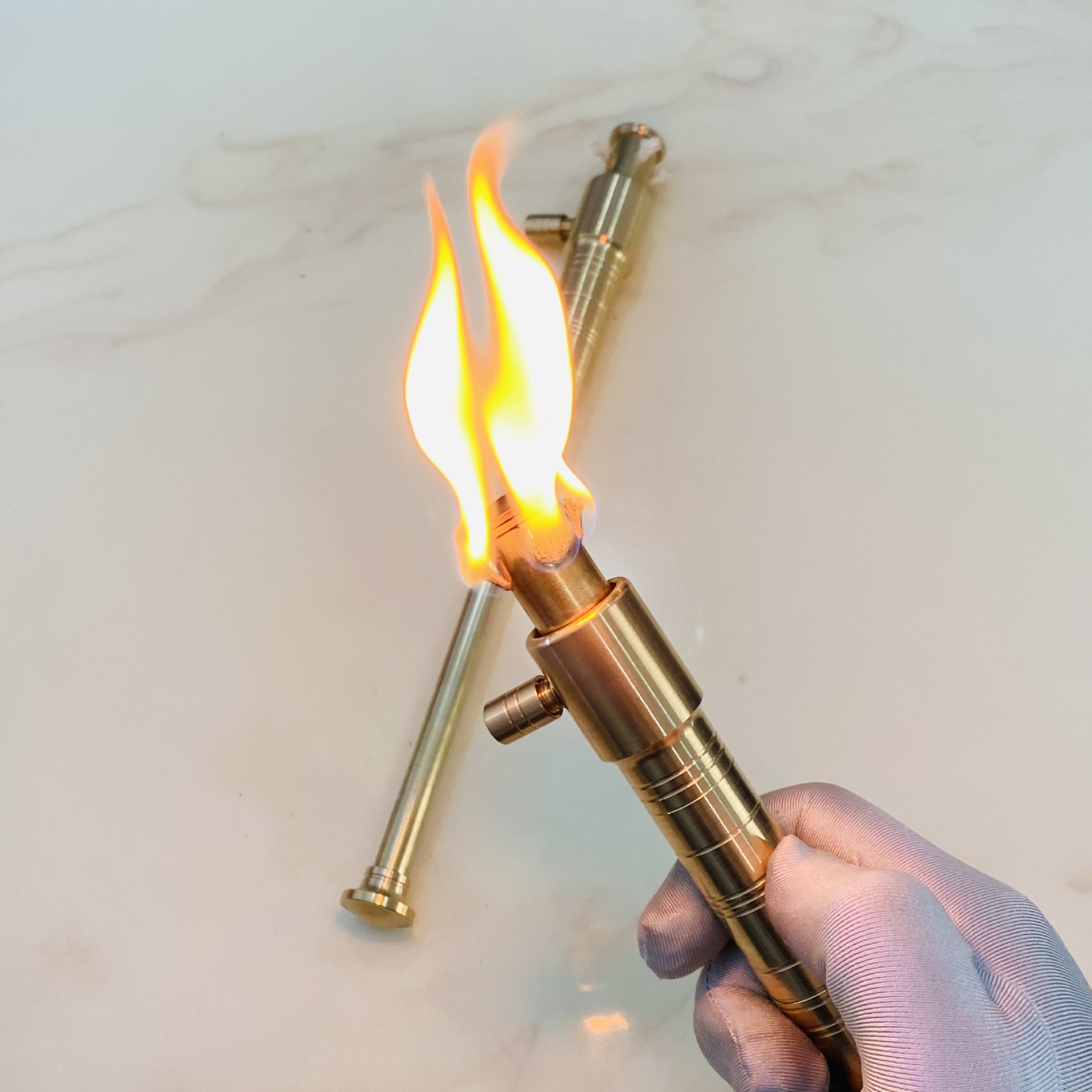 Handmade Brass Extended Torch Torch Screw Push-Pull Handle Lighter Multifunctional Outdoor Creative Funny
