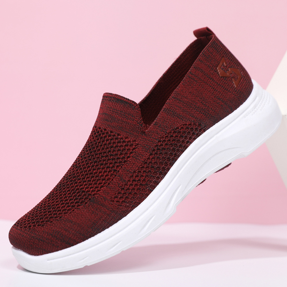 Picture of Spring and Autumn New Old Beijing Cloth Shoes for Men and Women Elderly Parents Slip-on Lazy Shoes with Lightweight and Breathable Soft Sole