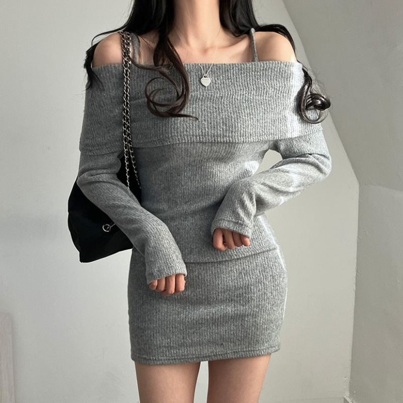 Temperament One-Shoulder Knitted Dress Women's Off-Shoulder Suspender Sweater Dress Autumn and Winter 2024 New Long-Sleeved Skirt