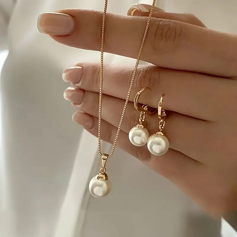 Cross-border European and American New Pendant Jewelry Necklace Temperament Design Sense Light Luxury Earrings Necklace Imitation Pearl Jewelry suit