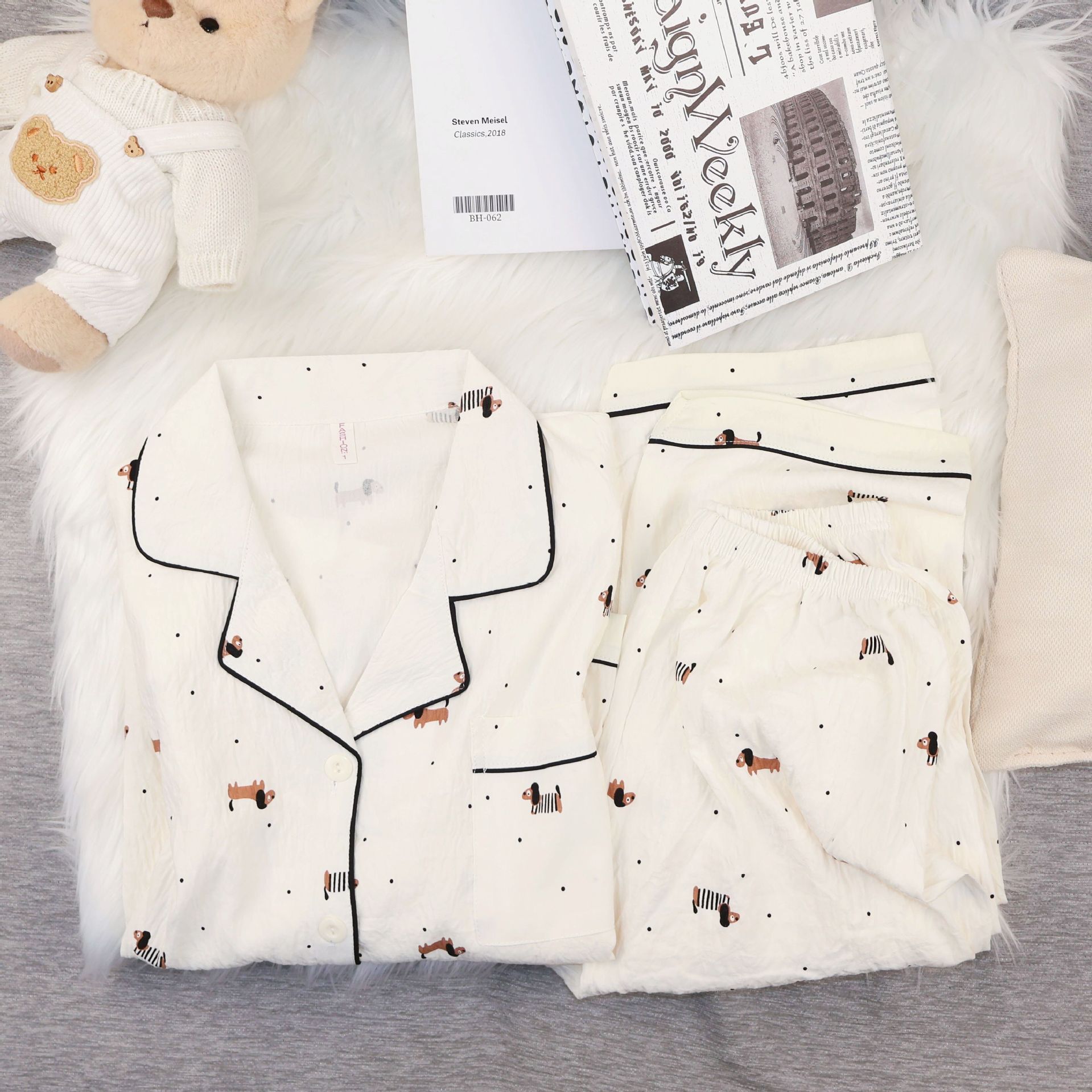 2025 New Pajamas Clouds Cotton Black Wave Dot Dachshund Girl Sweet Lapel Cardigan Two-Piece Home Clothes