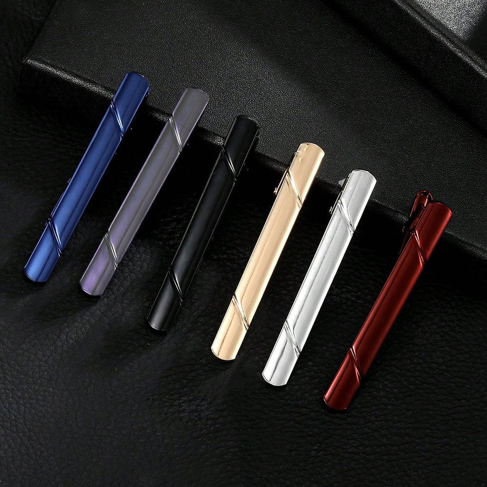 Picture of Cross-Border Temu Clothing Tie Clip, Men's Light Luxury Stainless Steel Tie Clip, Diagonal Pattern, Smooth Surface, High-End Tie Clip