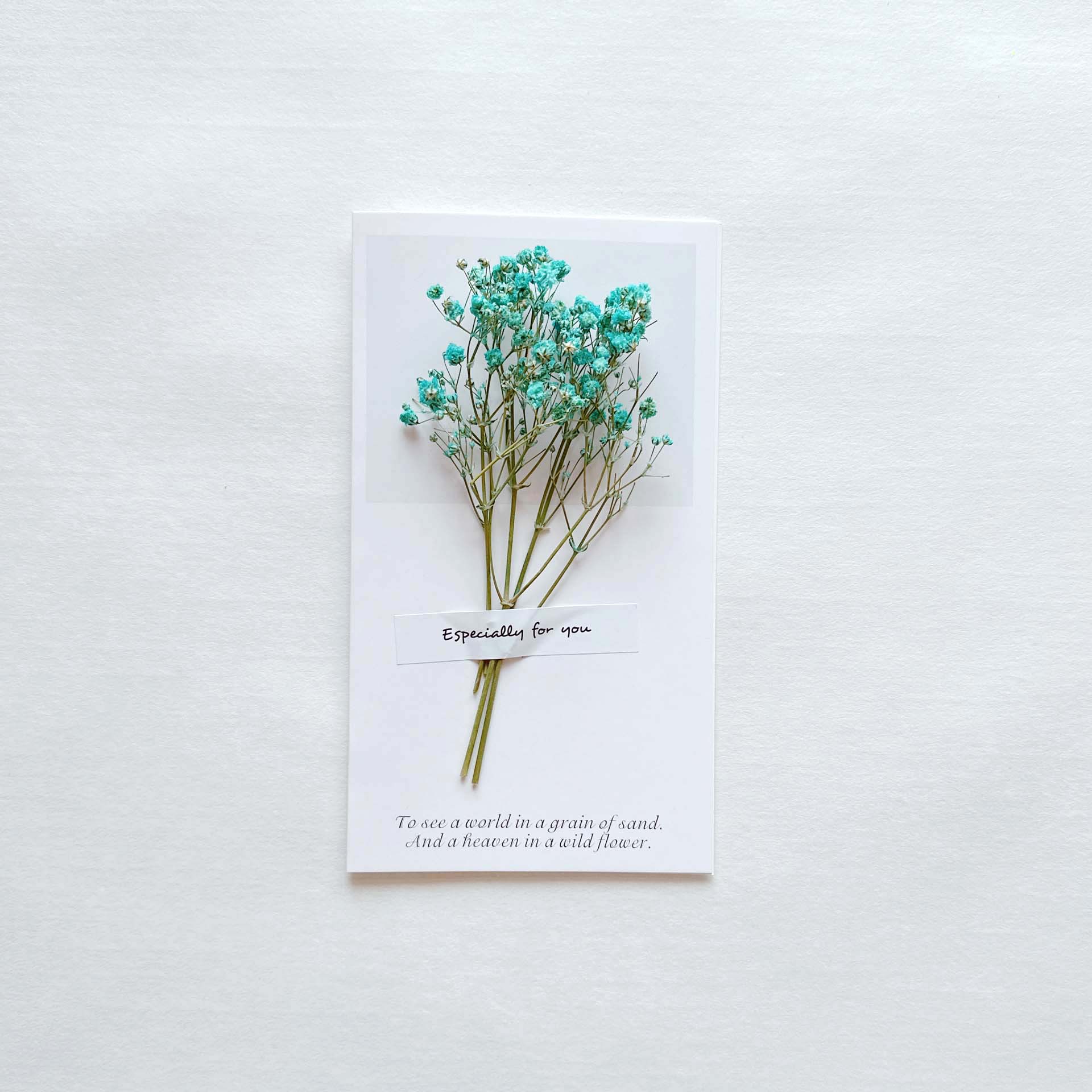Picture of Gypsophila Dried Flower Greeting Card Birthday Greeting Card Creative Handmade Card Mid-Autumn Festival Handwritten Creative Universal Greeting Card