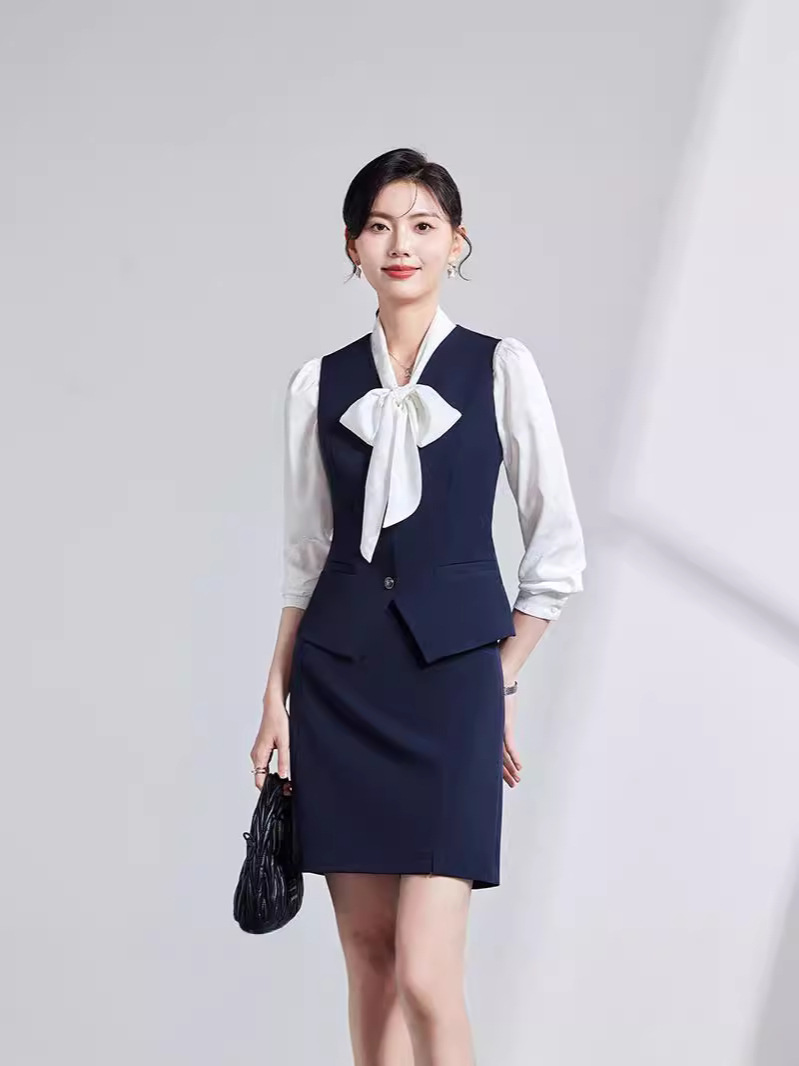 Picture of Women's waistcoat professional suit 2024 new 4S store hotel front desk reception tooling temperament waistcoat overalls women