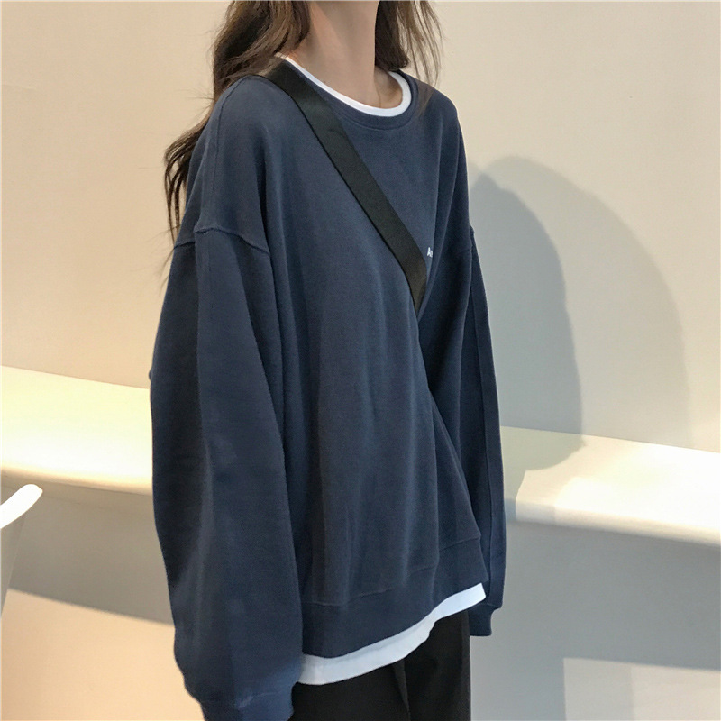 Picture of 2023 Autumn New Korean style letters loose slimming long-sleeved sweater thin coat for female students fashionable one-piece delivery