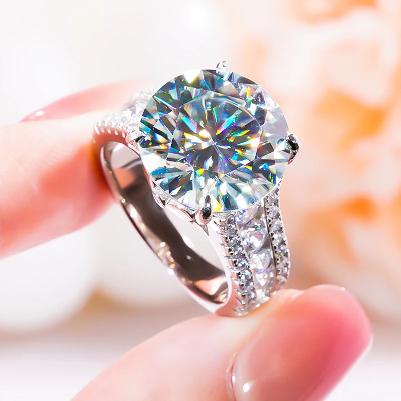 Cross-border fashion S925 sterling silver 10 karat butterfly mulberry diamond moissanite ring luxury ladies European and American explosions