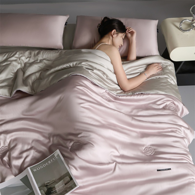 Picture of Class A Lyocell Fiber Tencel Summer Quilt Four-piece Superior Air-conditioning Quilt Summer Cool Quilt Core Machine Washable Thin Quilt