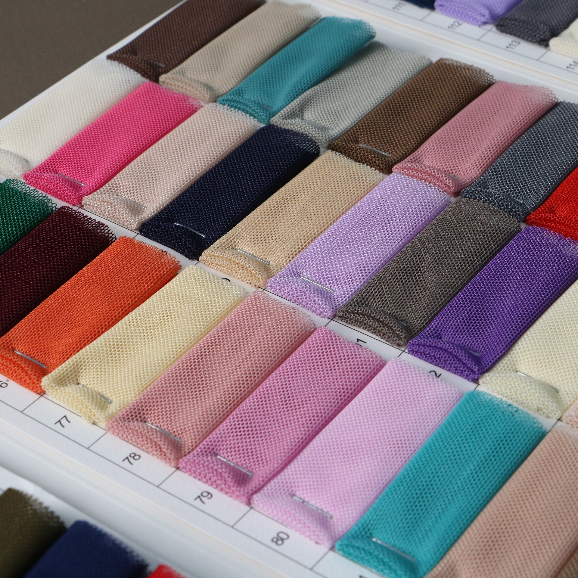 Spot 212 Colors 75g Polyester Elastic Brick Mesh Color Card 40D Spandex Delicate and Soft See-Through Mesh Fabric