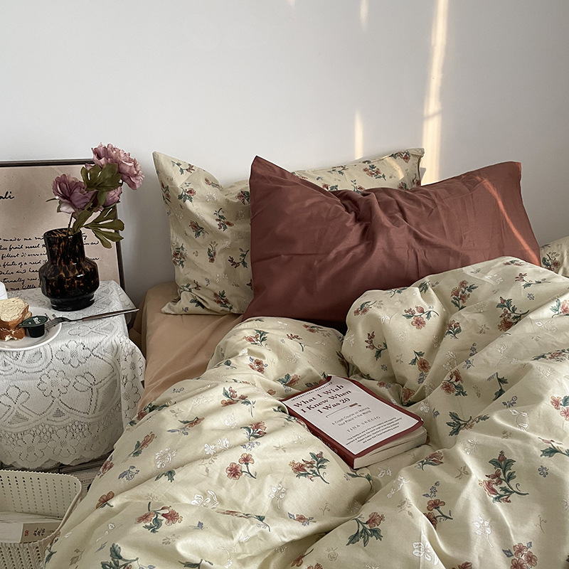 Picture of Small fresh pastoral style cotton bed four-piece set cotton bed sheet quilt cover quilt cover bed hat dormitory three-piece set
