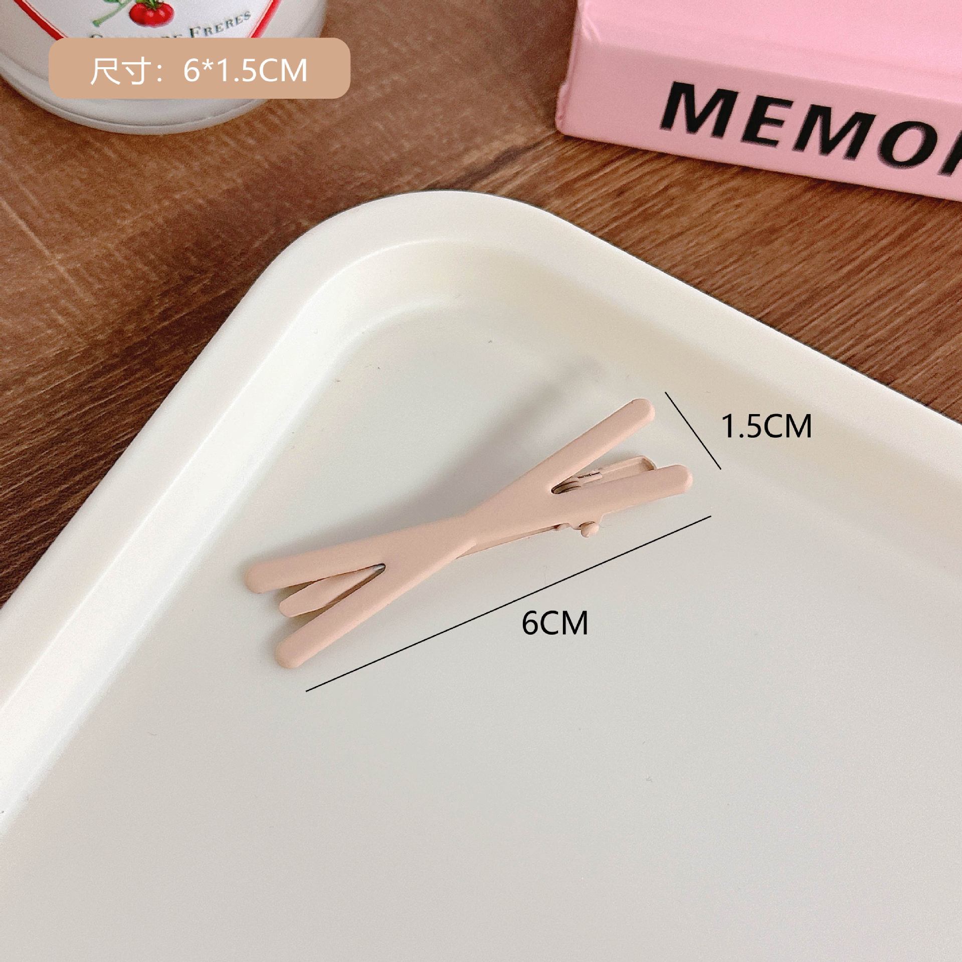 Picture of milk brown Seamless Hairpin Women's Side Fringe Clip Headwear High-grade Broken Hair Hairpin Metal One-character Clip Side Clip
