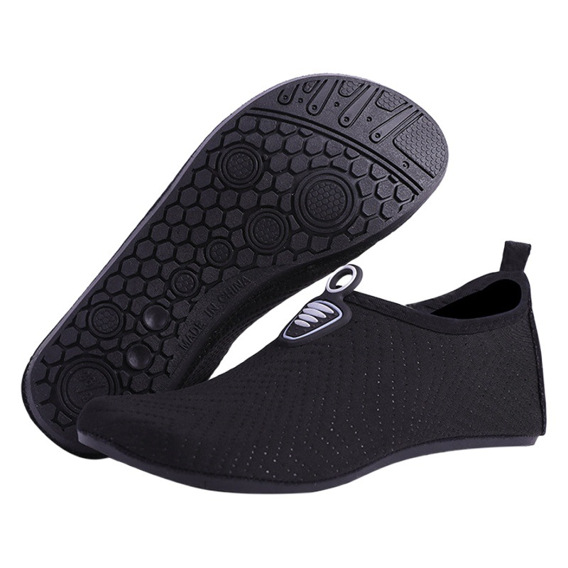 Beach shoes and socks men's and women's snorkeling shoes diving equipment beach socks non-slip quick-drying wading swimming shoes yoga shoes manufacturers