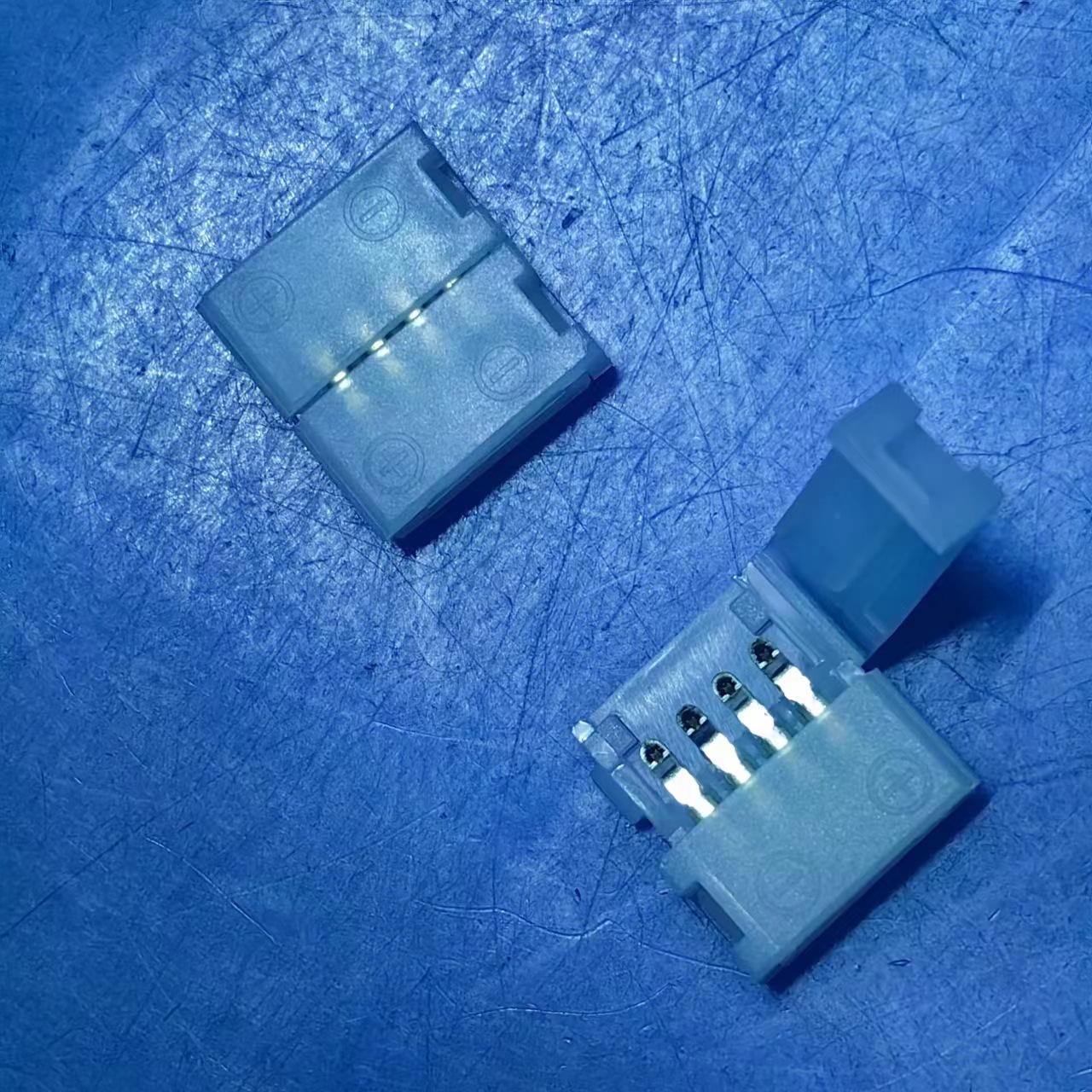 Picture of 4P Light Strip Row Pin 2.54 Light Strip Solderless Connector 10mm Docking Connector Solderless Buckle Rgb Light Strip