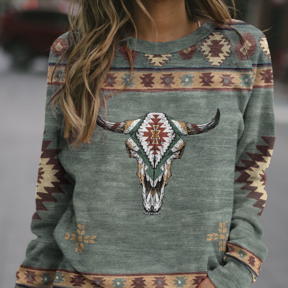 2022 European and American Foreign Trade New Women's Clothing Retro Western Ethnic Geometric Digital Printing Women's Sweat 6751