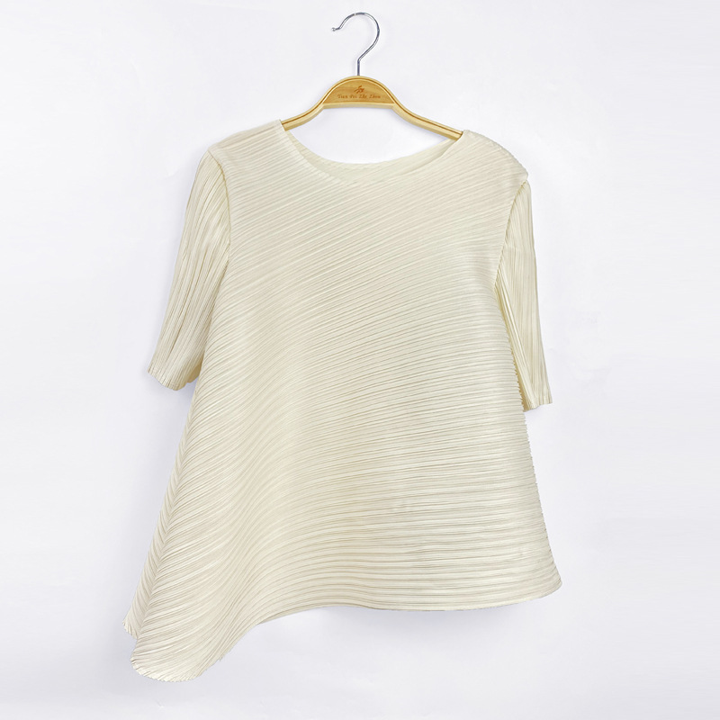 Basic 2025 Summer Casual Style Japanese and Korean Style Casual Pullover Round Neck Loose Women's T-shirt Pleated Top