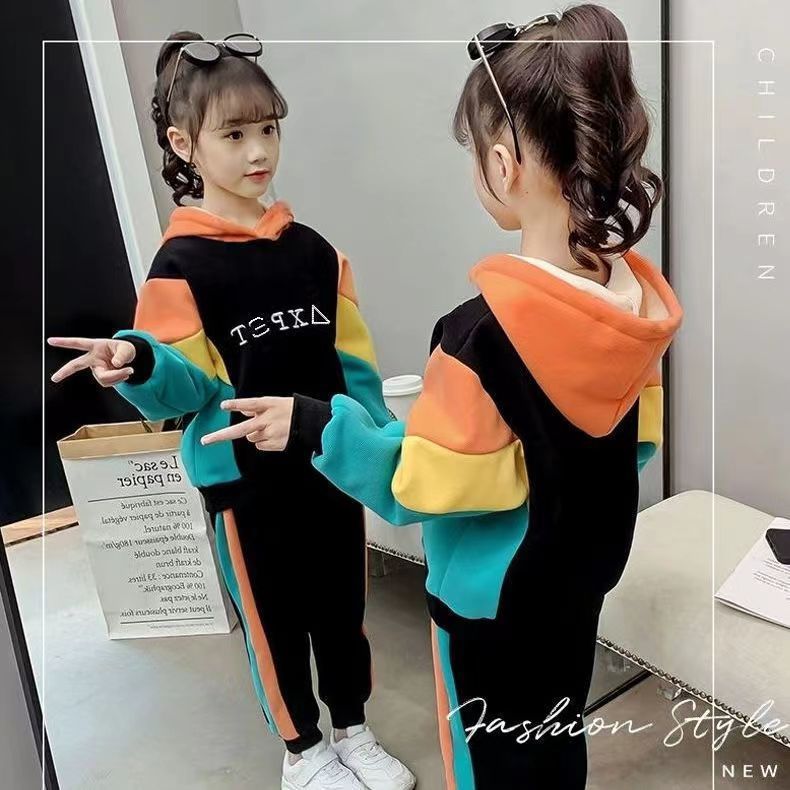 Girls' Velvet Suit Autumn and Winter 2025 New Internet Celebrity Middle and Large Children's Autumn Clothing Fashionable and Western-Style Winter Sports Sweatshirt